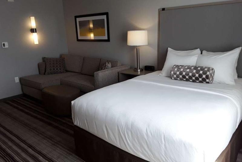 Hawthorn Extended Stay By Wyndham Loveland Bagian luar foto
